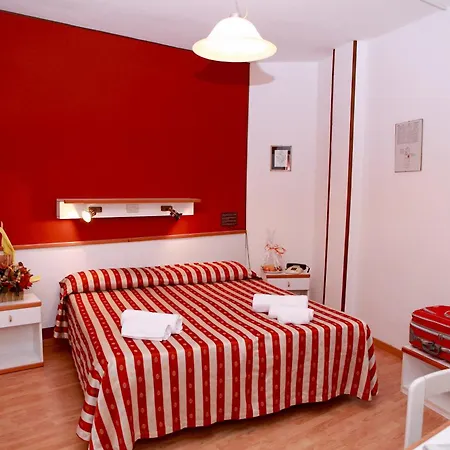 Hotel American 3*