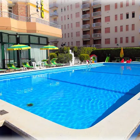 Hotel American 3*